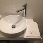 Les Di *