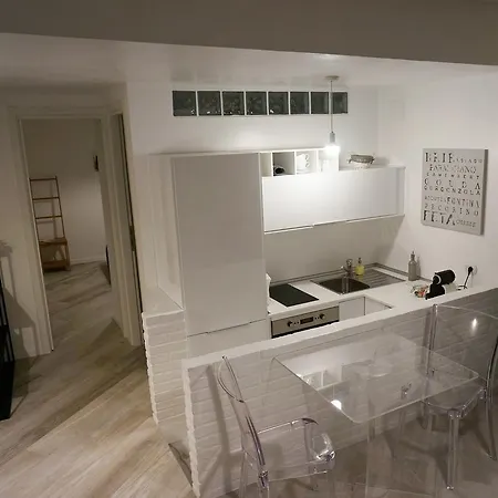 Les Di Apartment