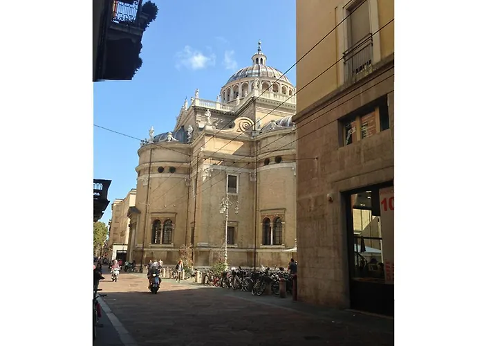 Les Di Apartman Parma